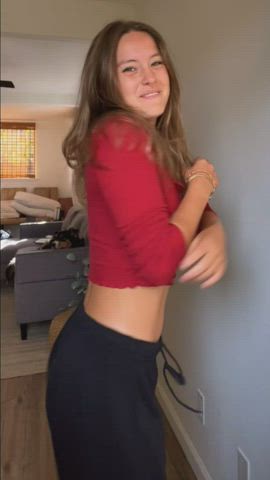 dancing girls tiktok clip