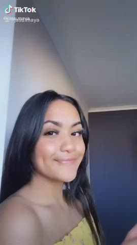 Cute Teen TikTok clip