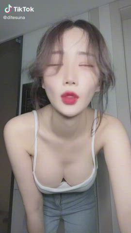 Asian Korean TikTok clip