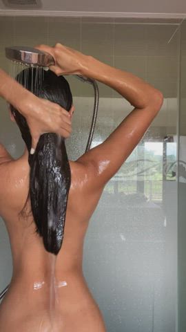 Shower time π¦