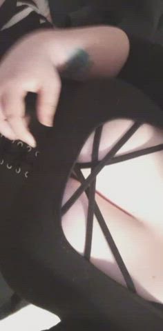 I think black looks good on me ๐