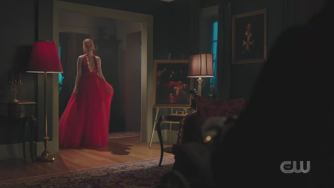 Madelaine Petsch clip