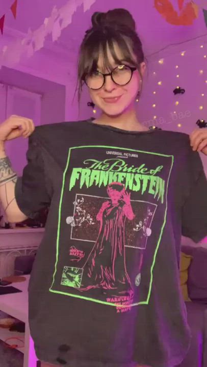Amateur Brunette Clothed Cute Glasses Softcore Solo clip