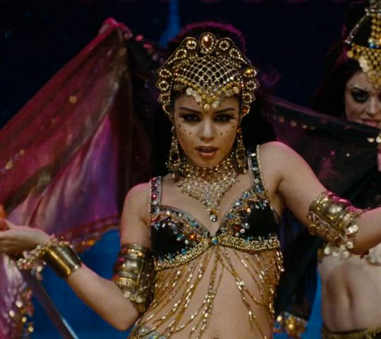 celebrity female vanessa hudgens clip