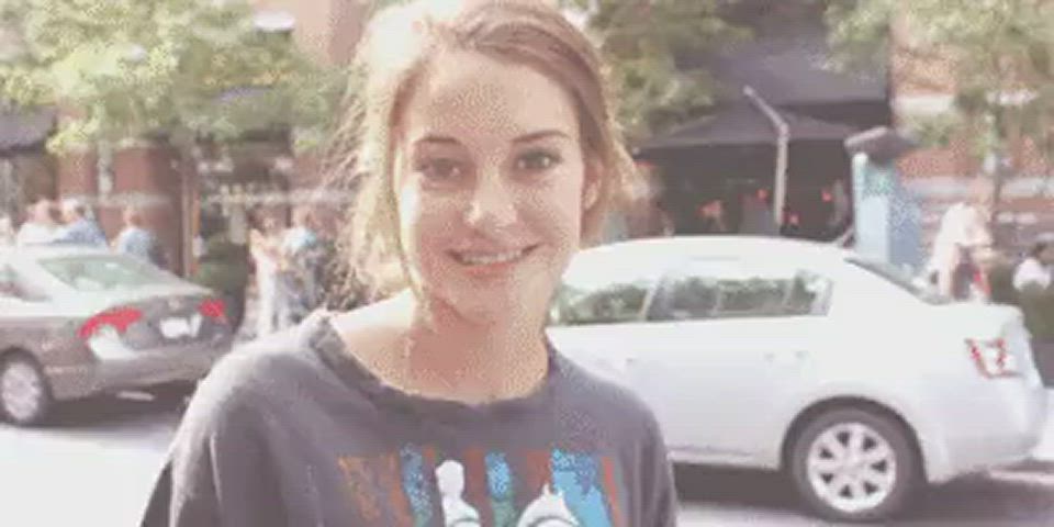 celebrity sexy shailene woodley clip