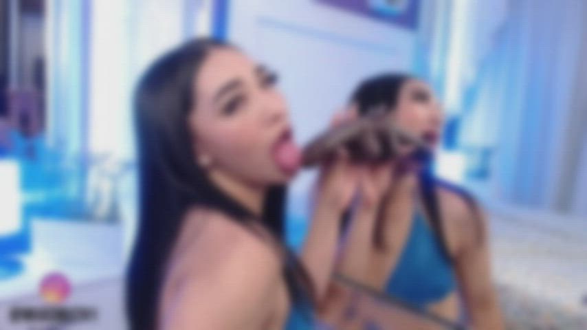 dildo threesome feet sucking latina clip