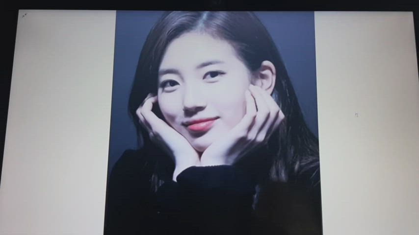 Suzy feet