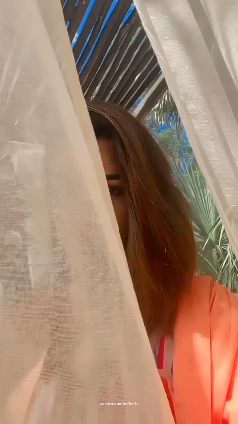 bollywood celebrity facial expression grinding hindi indian saree tribute clip