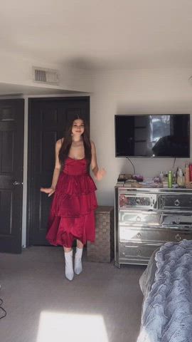 bouncing tits brunette celebrity cleavage downblouse kira kosarin natural tits clip