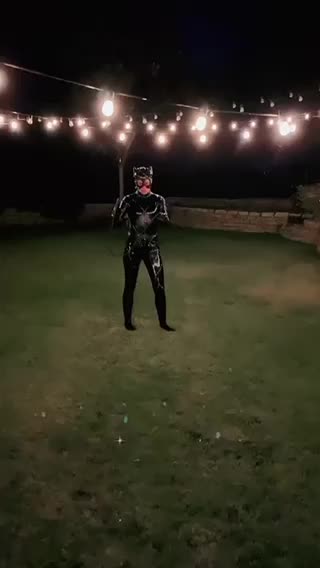 Vanessa Hudgens clip
