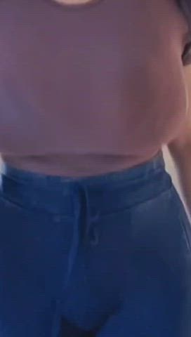 amateur babe big tits brunette glasses huge tits jiggling thick vertical clip