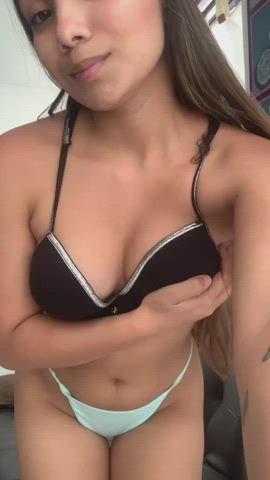 booty cassie young tits clip