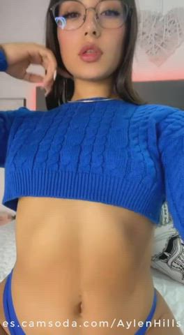 amateur body camsoda camgirl fetish glasses tease tits clip