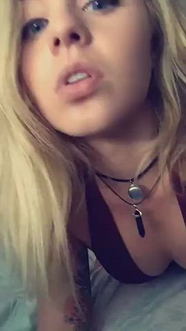 Blonde Solo Softcore clip