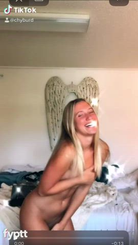 Teen Naked TikTok clip
