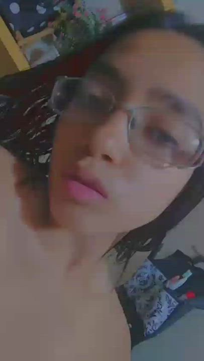 Si quieren más contenido de ella vayan a seguir su canal ⬇️⬇️⬇️