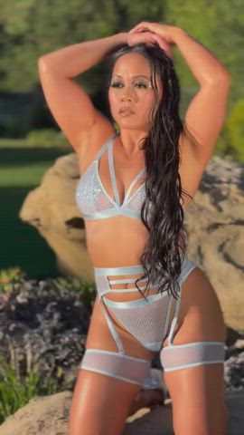 Asian MILF Model clip