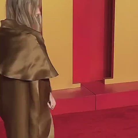 Margot “fuck me dress” Robbie