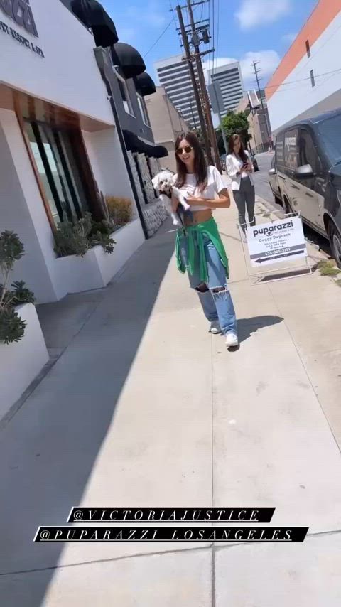 actress brunette celebrity stomach victoria justice clip