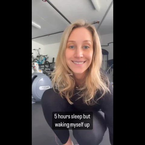 babe blonde public clip