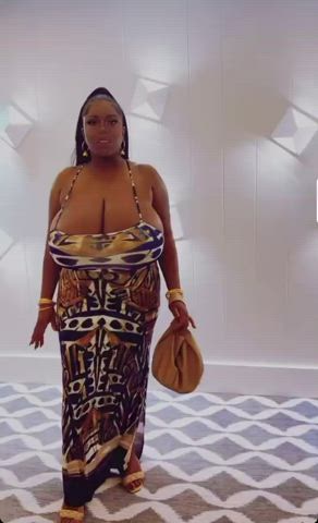 big tits maserati xxx non-nude tits clip