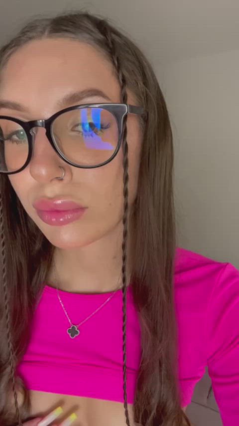 amateur glasses natural onlyfans teen tits amateur-girls just-boobs legal-teens tik-tok