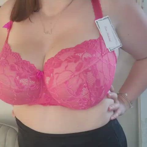 big tits bra busty clip