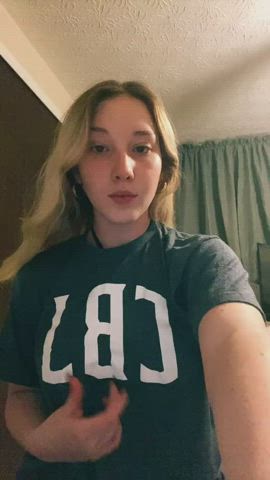Cleavage Dressing Teen TikTok clip