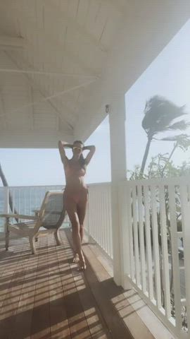 bikini cleavage heidi klum clip