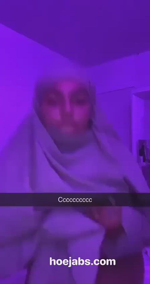 boobs hijab tits clip