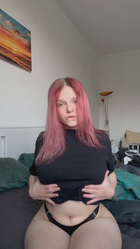 babe big tits boobs cute natural onlyfans teen tits pink hair just-boobs clip