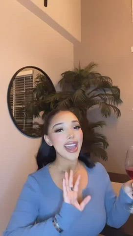 fake tits latina petite clip
