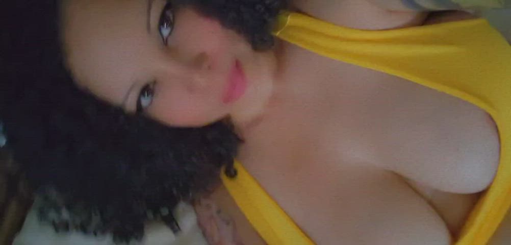 curvy milf tits clip