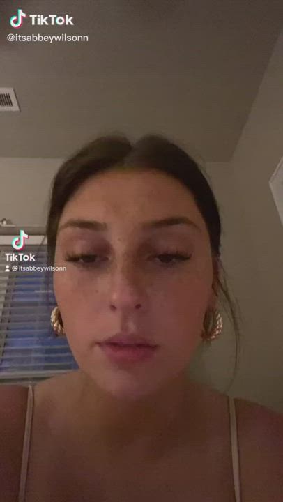 Abbey Wilson at it again