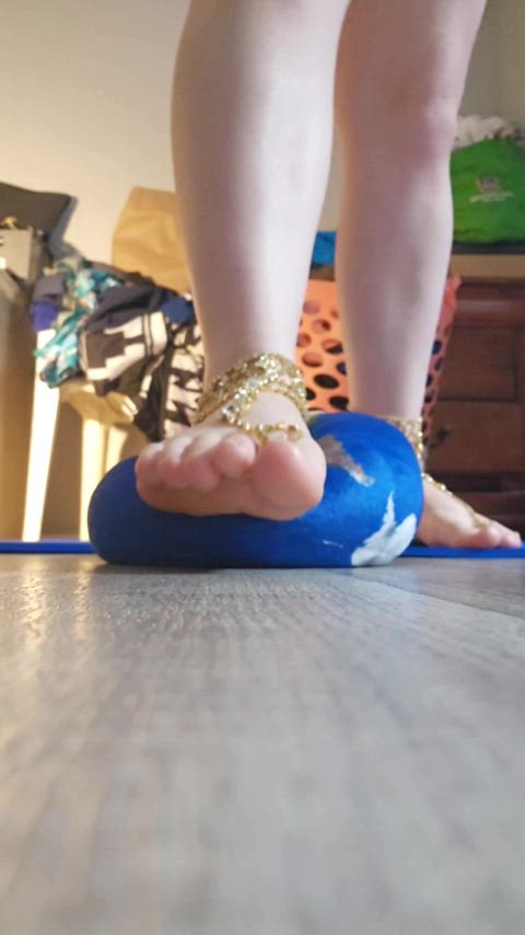 I've got the whole world at my feet