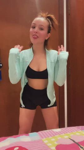 Brazilian Celebrity Dancing Teen TikTok clip
