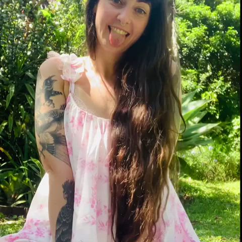 Thereβs a lot of pretty pink in my garden πΈ