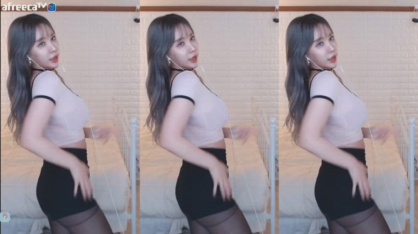 asian bouncing tits cute dancing korean model clip
