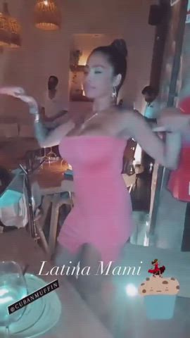 π¨πΊ Latinas Do It Best π₯