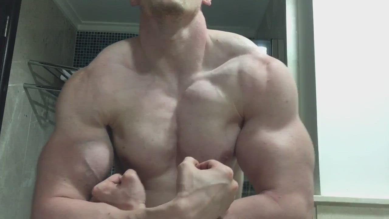 6'6" Cocky Muscle God. More At The Link ⬇️. 25% Off.