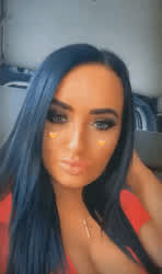 Big Tits Cleavage Serbian clip