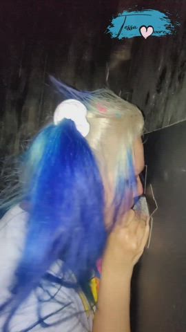 Wife enjoys her 1st Gloryhole 🤤