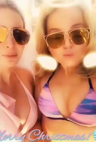 Ivanka & her sister Tiffany in bikinis