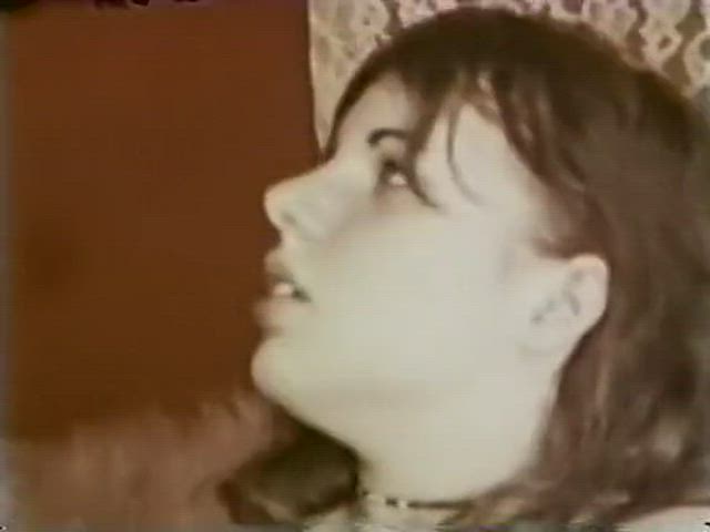 Dildo Hairy Pussy Lesbians Vintage clip