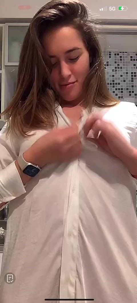 amateur natural tits nipslip tiktok tits clip