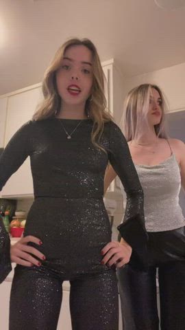Dancing Teen TikTok clip