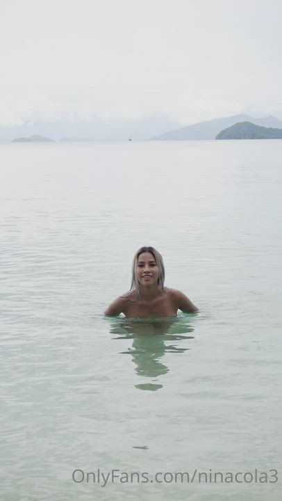 Asian Beach Nude clip