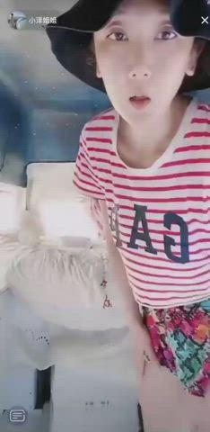 Downblouse Natural Tits Nipple clip