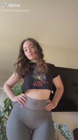 jiggling pawg slow motion tiktok clip