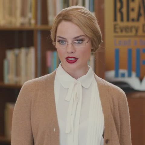 celebrity female glasses margot robbie clip